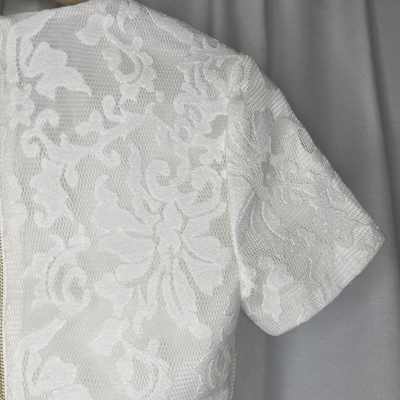 NWT Ted Baker Maire White Lace Mesh Crop Top Size 0 6 Short Sleeve Zip Back - Picture 13 of 15